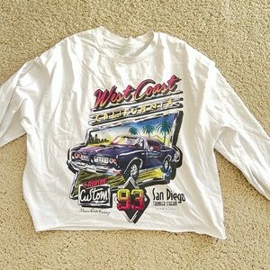 Brandy Melville San Diego long sleeve crop top